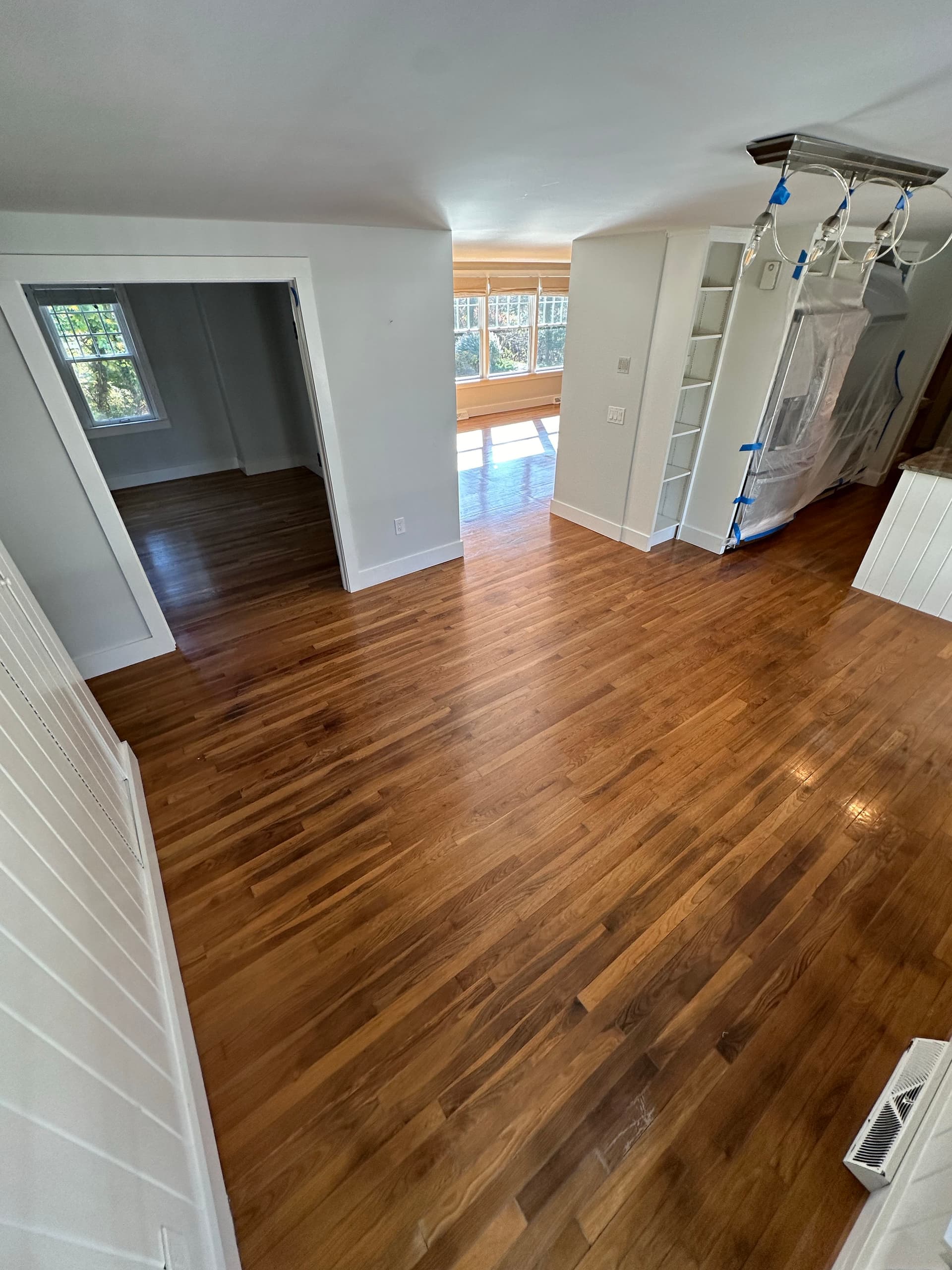 Gallery photos for Stunning Hardwood Flooring and Polished Interior: Image #3