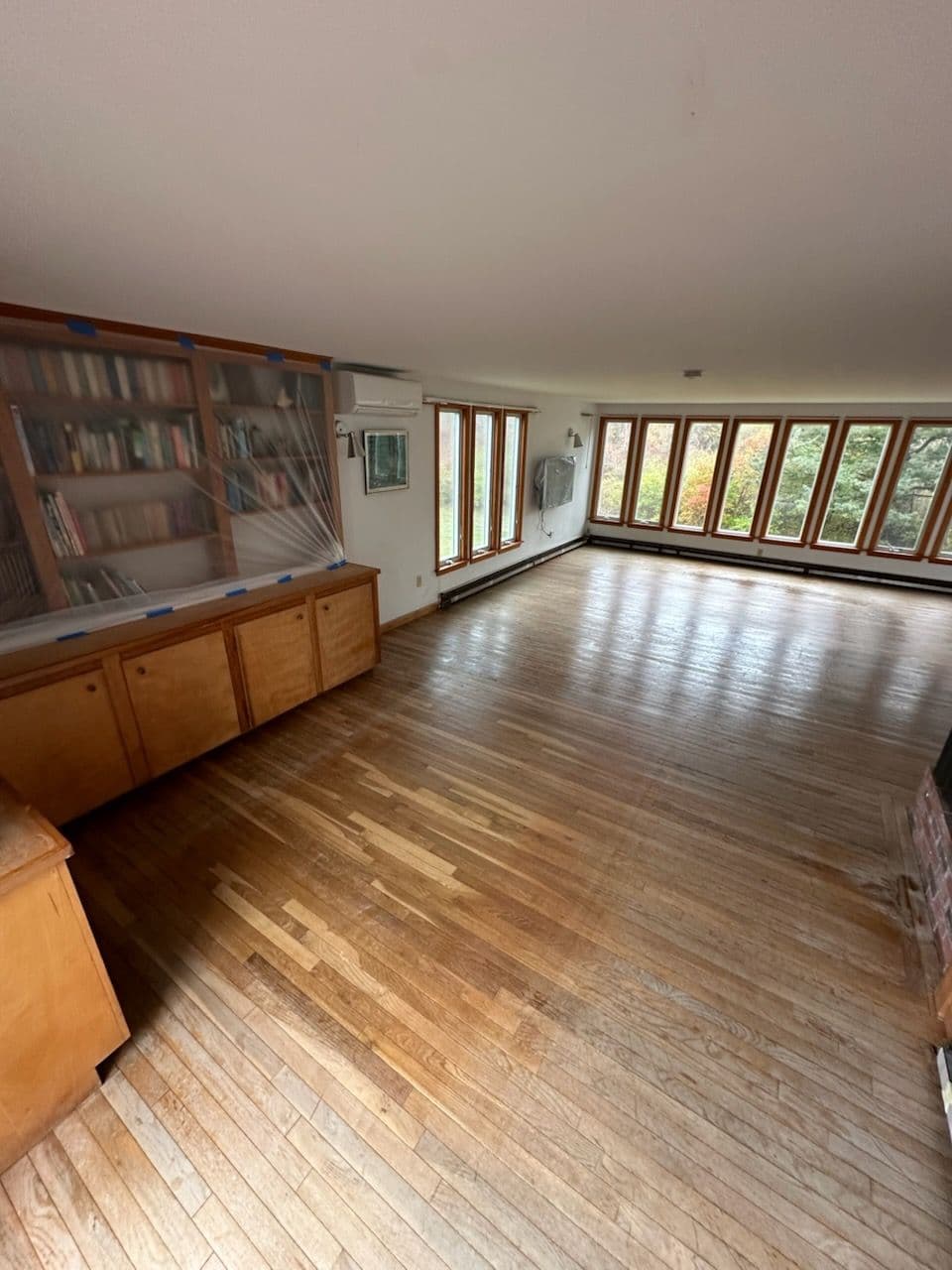 Gallery photos for Polished Hardwood Elegance brings Natural Light Indoors: Image #2