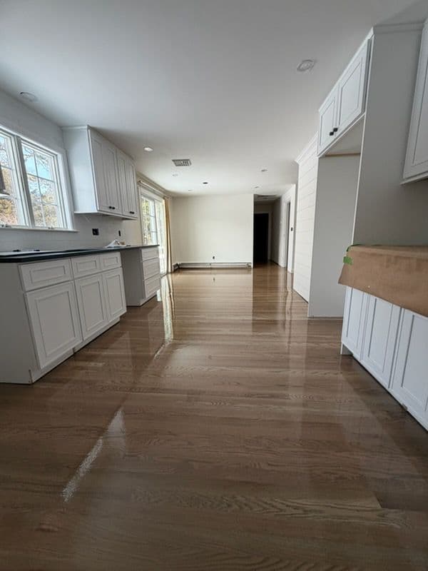Gallery photos for Stunning White Oak Floor Refinishing for Modern Home: Image #3